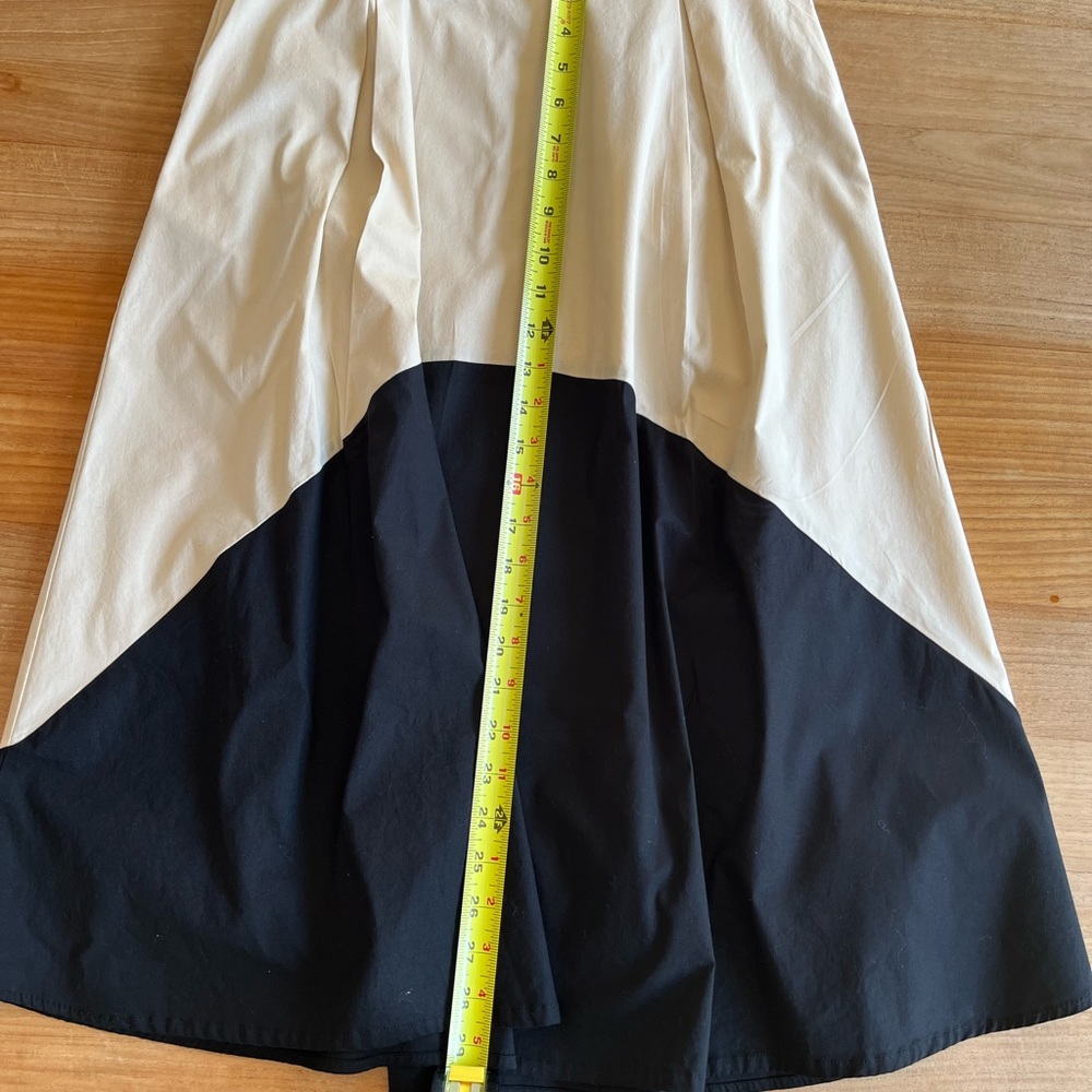 Stunning Black and Cream Colorblock Women's Skirt - Size 4 - Picture 7 of 7